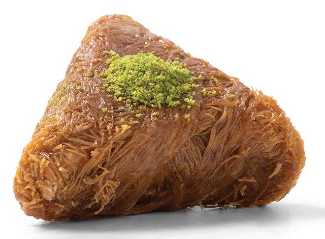 Muska Shape with Pistachio